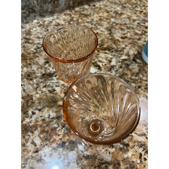 Set of 3 vintage Arcoroc Lumiroc Rosaline Pink glasses - Picture 2 of 4